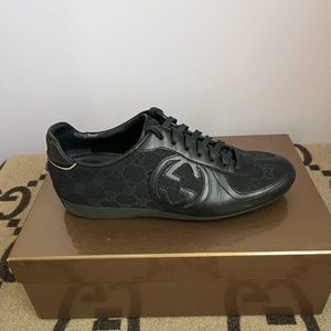 Authentic Gently used Gucci Sneaker.